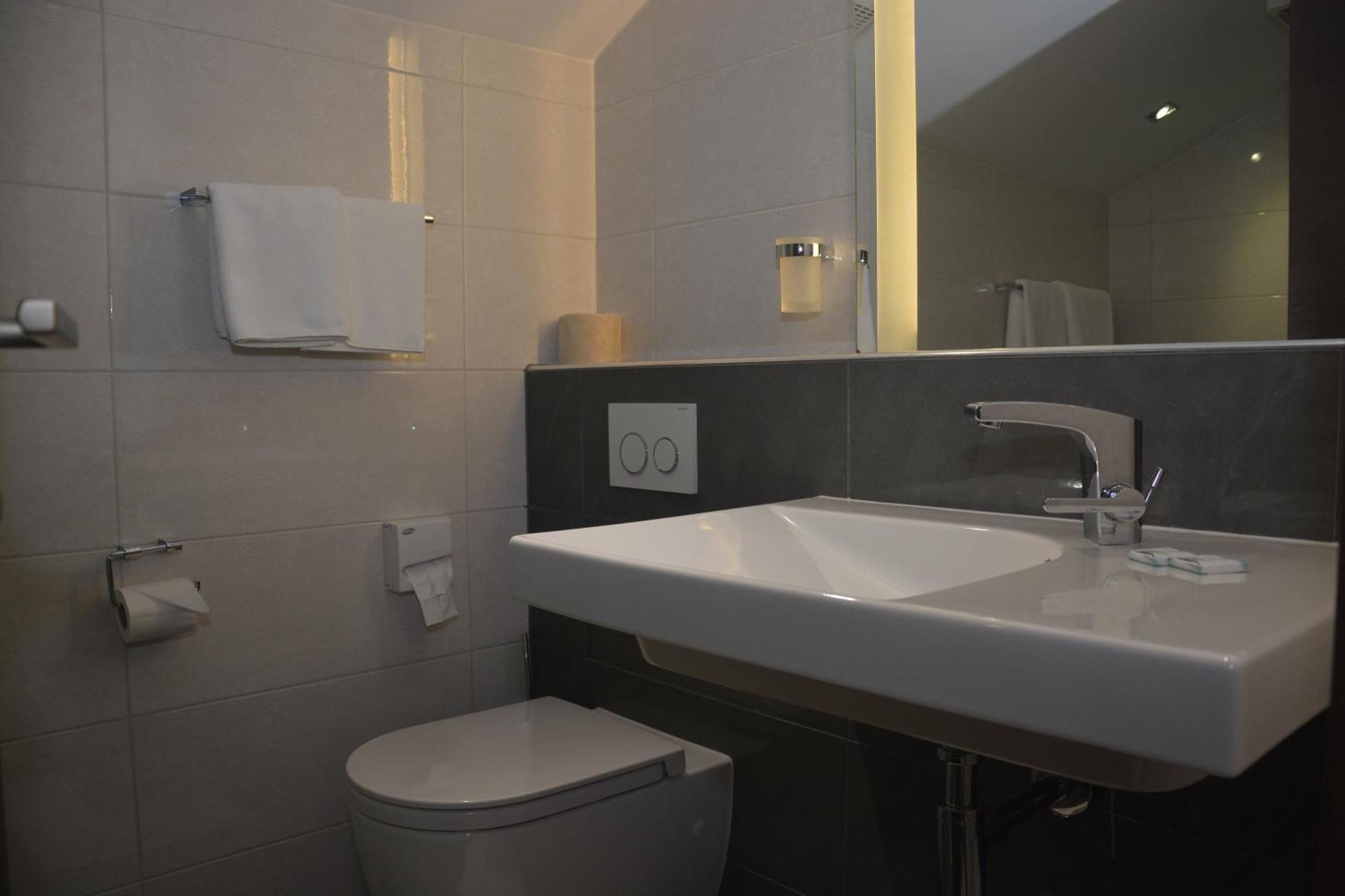 Hotel Fiesa Hotel 3*